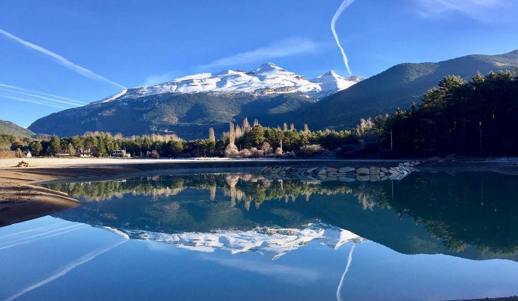 Roca Nevada Suites Вільянуа Екстер'єр фото
